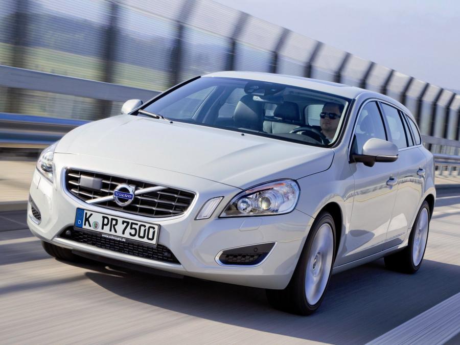  Volvo V60 2010 года  (фото 48 из 55)